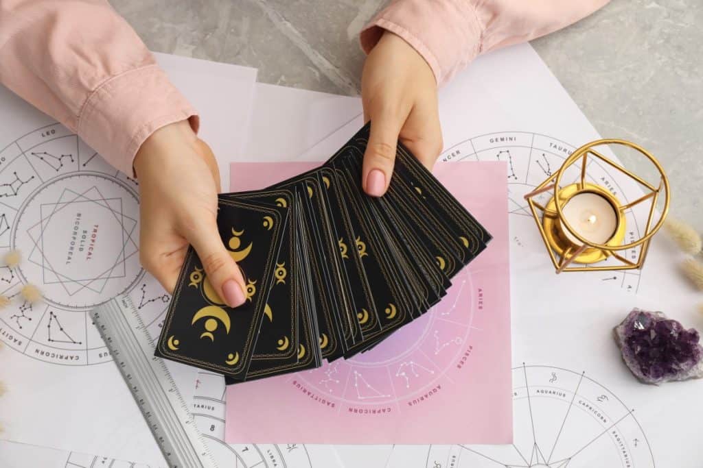 Što tražiti kad kupujete rabljeni tarot špil Što tražiti kad kupujete rabljeni tarot špil